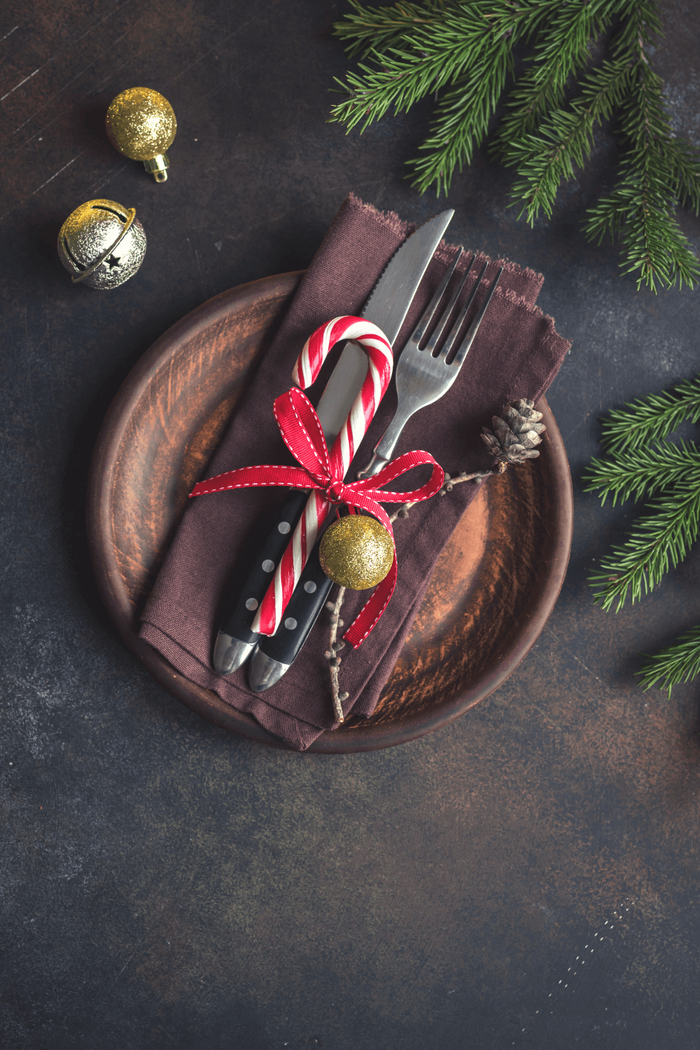 rustic christmas tablescape essentials