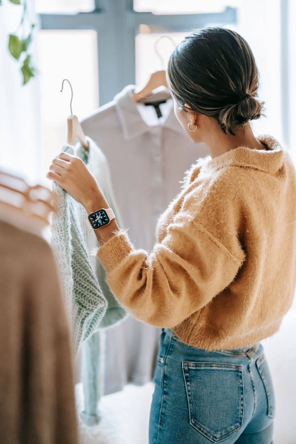 how to dress simple but stylish