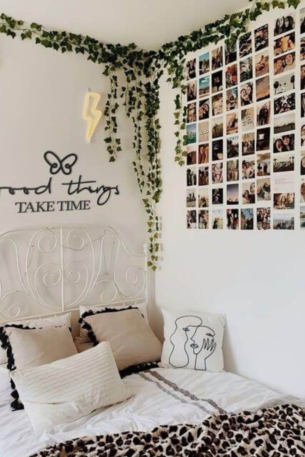 aesthetic bedroom decor with led lights and vines