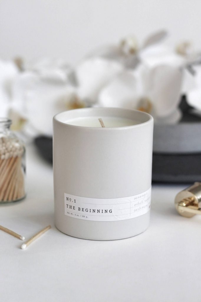 scandinavian minimalist scented candle