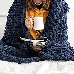 blue knitted throw blanket