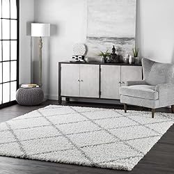 plush white rug