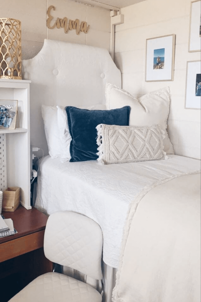 minimalist dorm room ideas