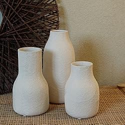 vase shelf decor