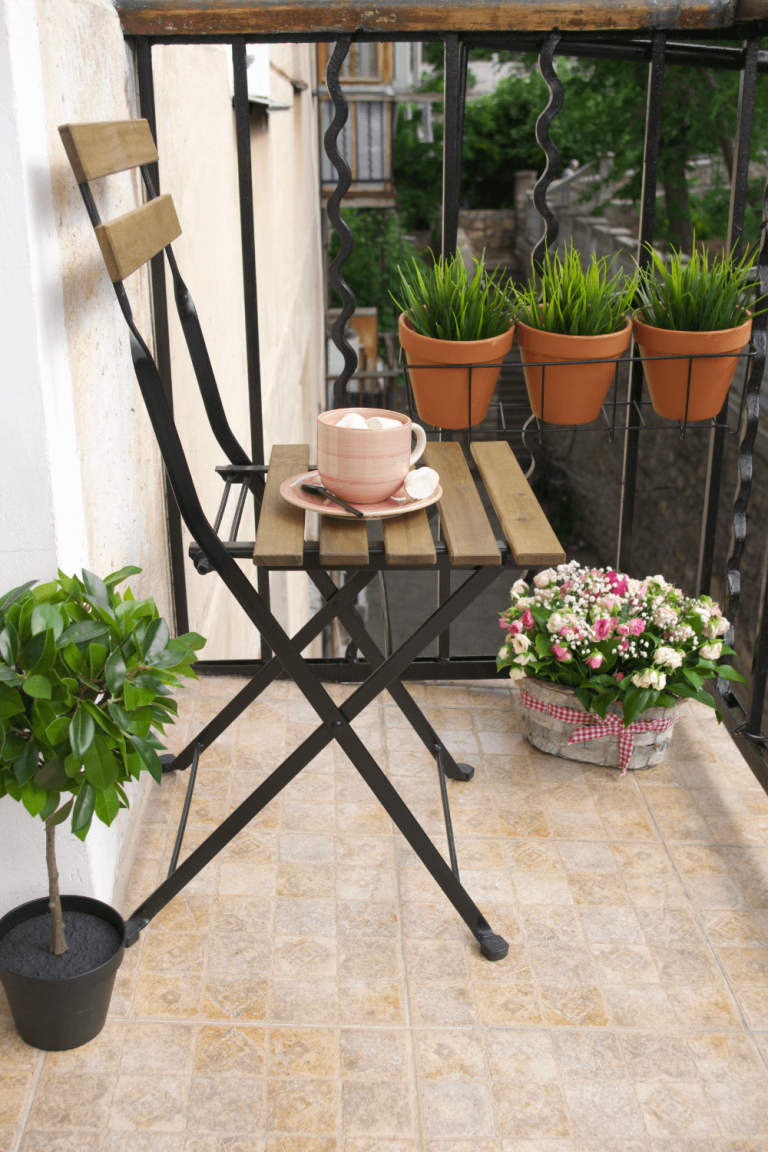 apartment balcony privacy ideas