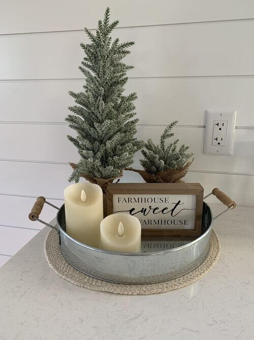 simple christmas farmhouse decor