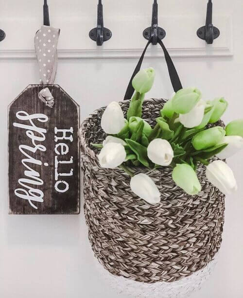 farmhouse spring decor