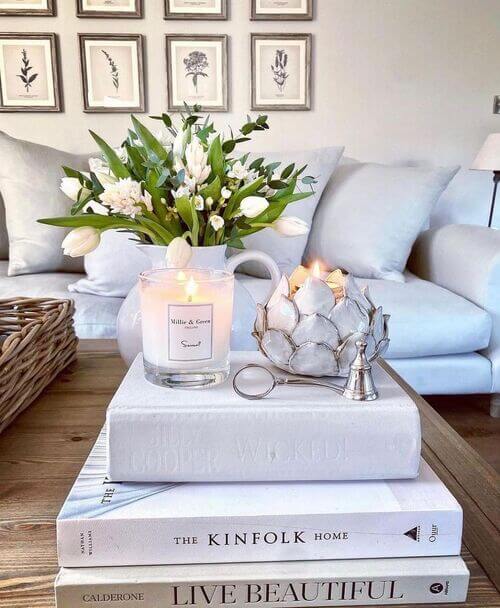 coffee table spring decor