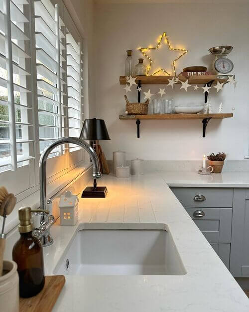 christmas kitchen shelf ideas