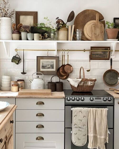 elegant farmhouse themed kitchen