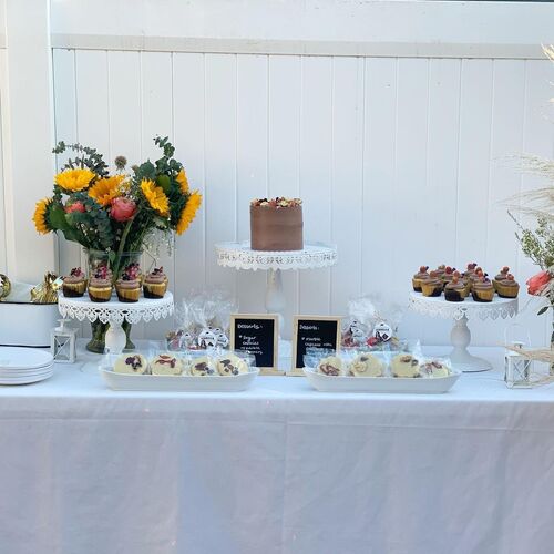 graduation party dessert table
