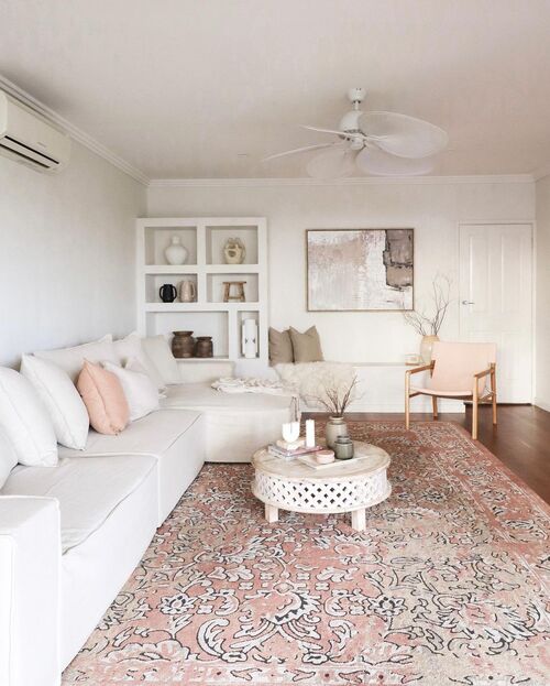 simple coffee table decor