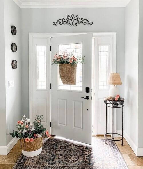 entry spring decor