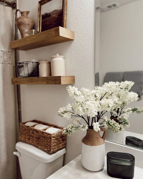above toilet decor
