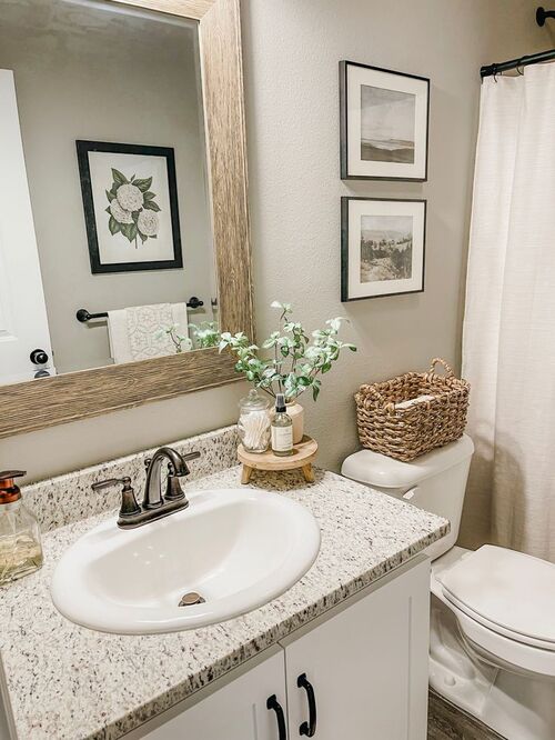 above toilet decor