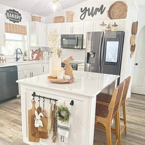 kitchen-island-decor-tray-ideas7