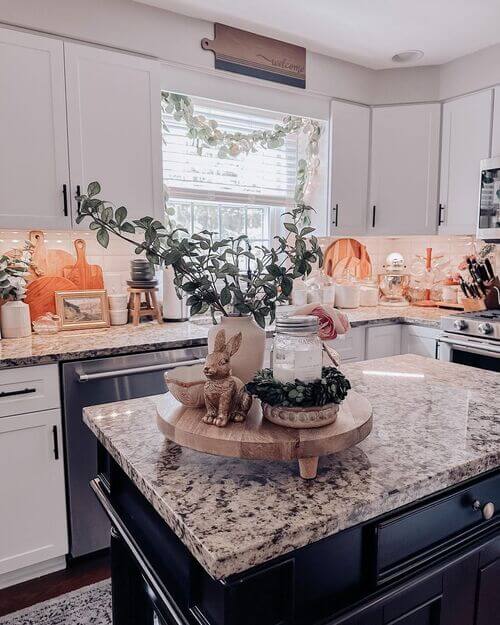 kitchen-island-decor-tray-ideas14