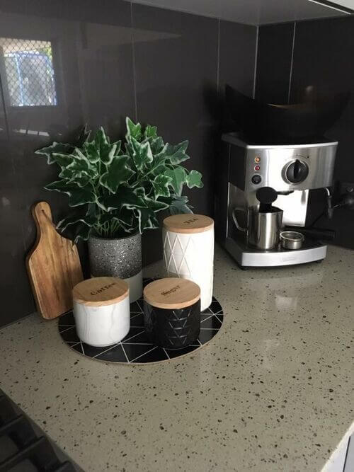 simple round tray decor for kitchen